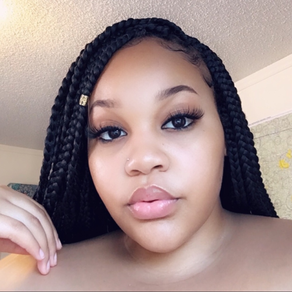 Meet your Posher, Labria